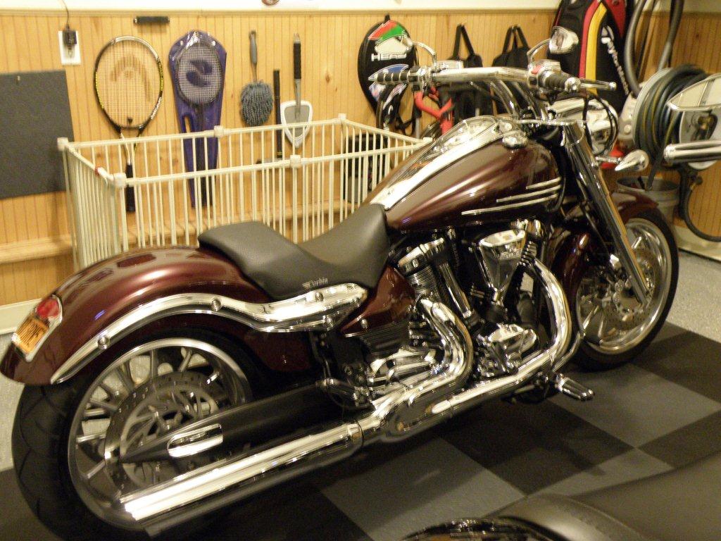 2009 Stratoliner S, Custom Roadliner, Raider